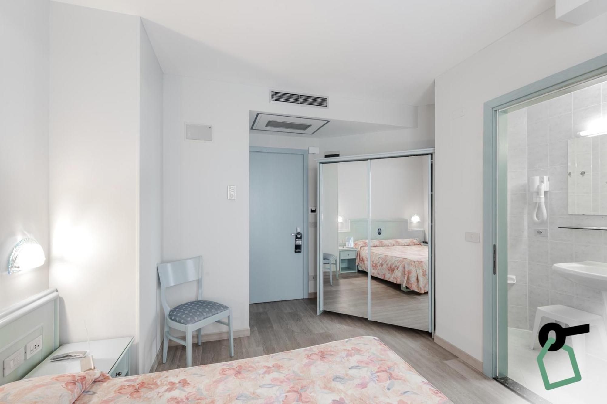 Hotiday Room Collection - Jesolo Lido Exteriör bild
